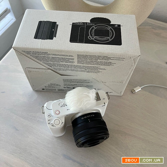 Sony ZV-E1 Бездзеркальна камера з 28-60 мм об'єктивом (біла) Киев - изображение 1