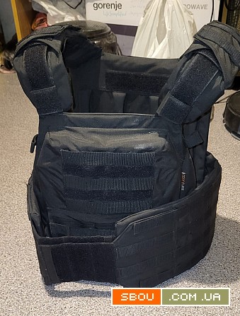 продам бронежилет 6 класу захисту. з захистом шії, колін та локтів. ці Красноград - изображение 1