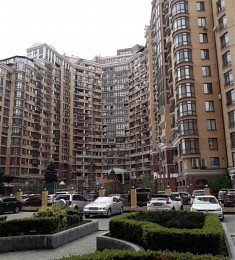 Квартира на Теніста