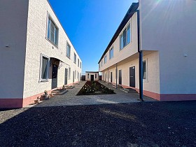 Таунхаус з чудовим ремонтом на 9-му масиві