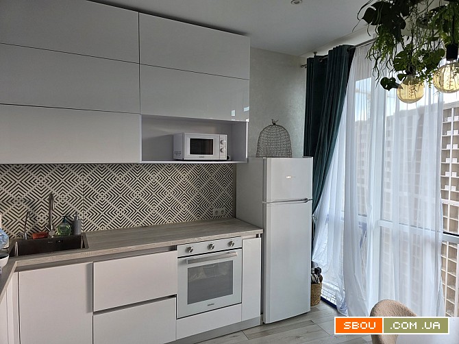 1 кімнатна квартира в 26 Перлина Аркадія Одеса - изображение 1