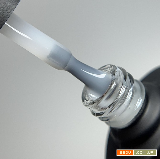 Трендовий Фініш: Молочний Топ для нігтів Izzy Milk Top 10мл Киев - изображение 1