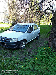 Автомобиль Renault Logan